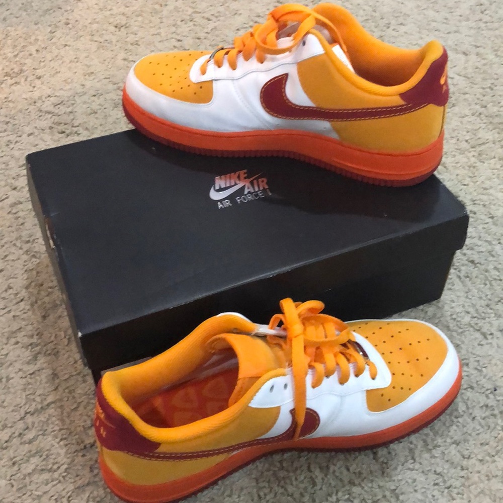 Nike Air Force 1  supreme max air